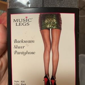 Costume pantyhose